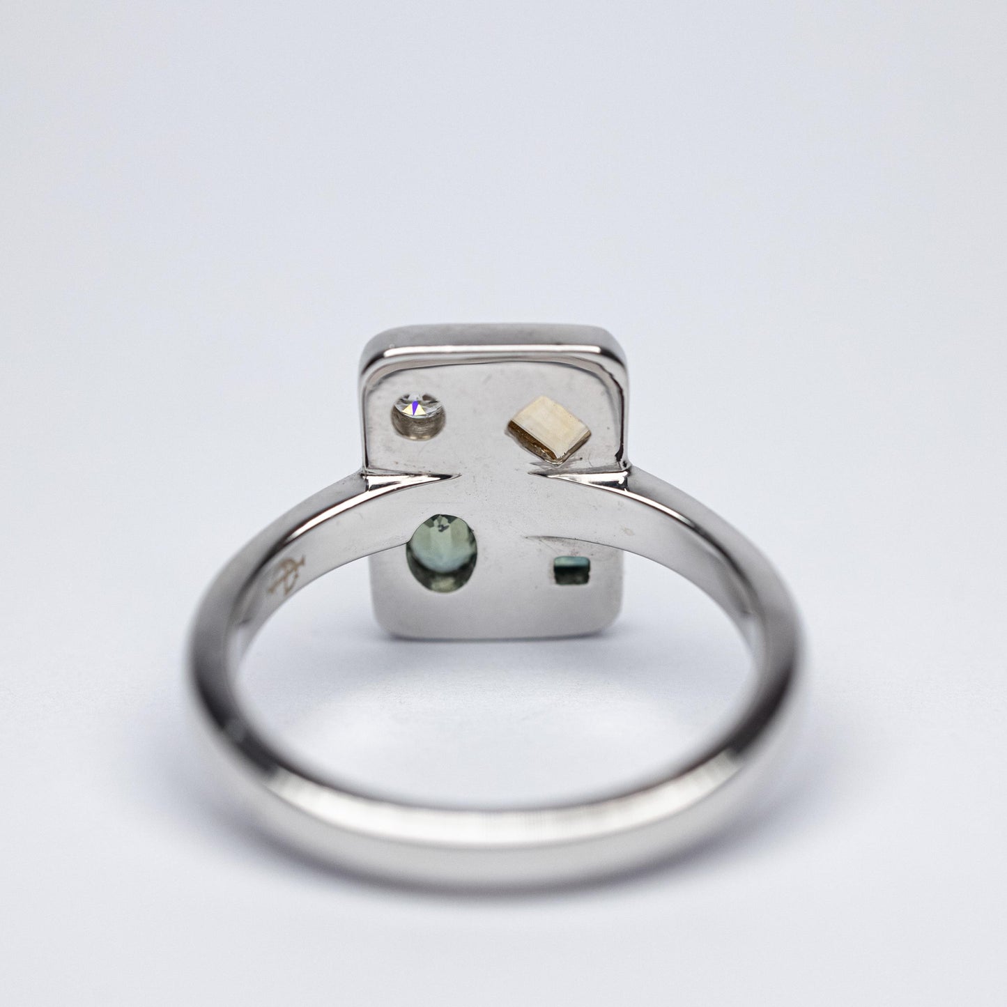 Rectangular green champagne forest - White gold